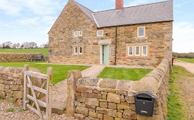 Woodthorpe Cruck Cottage